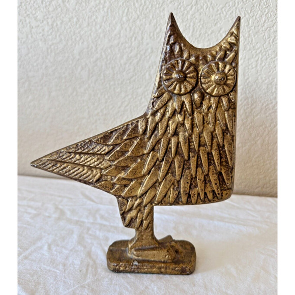 Mid Century Horned Owl Sculpture Modernist Figurine Gold Metal Statue Art MCM - Picture 1 of 9